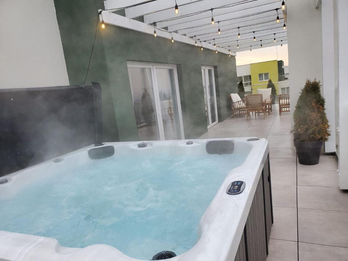 Jad- Penthouse With Jacuzzi And Mountain View - Coresi Braşov Exterior foto