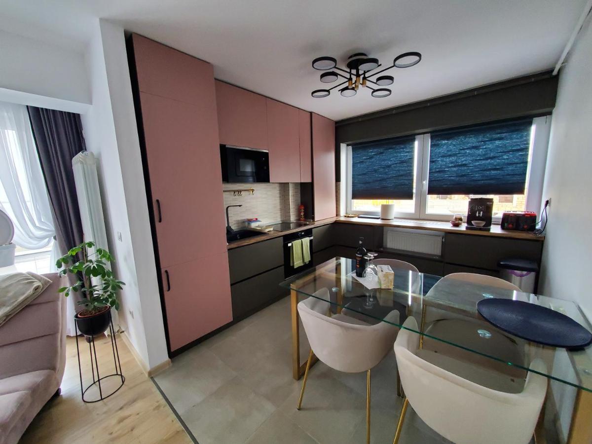 Jad- Penthouse With Jacuzzi And Mountain View - Coresi Braşov Exterior foto